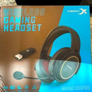 Wireless gaming headset